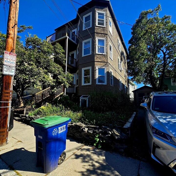 56 Waterhouse St in Cambridge, MA - Building Photo