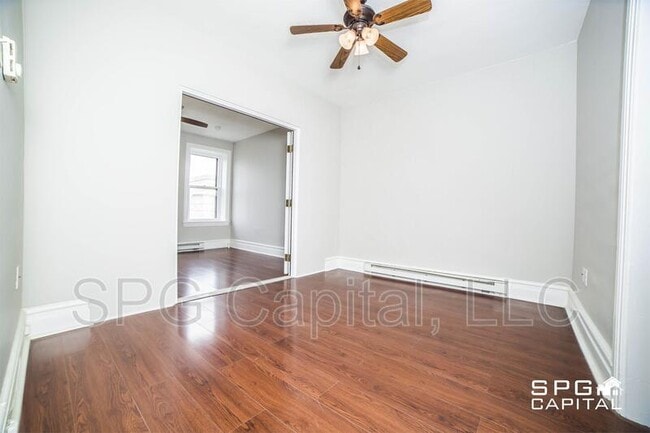 28 Carlisle St in Hanover, PA - Building Photo - Building Photo