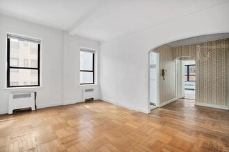 157 W 79th St in New York, NY - Building Photo - Building Photo