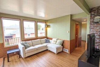 3022 Federal Ave in Everett, WA - Building Photo - Building Photo