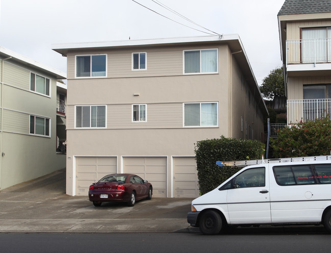 1030 Grand Ave in South San Francisco, CA - Building Photo - Building Photo