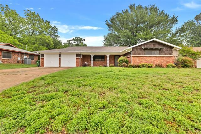 1024 Eunice St in Hurst, TX - Building Photo - Building Photo