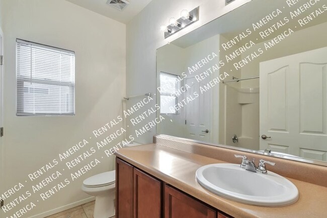 8960 N Country Home Ln in Tucson, AZ - Foto de edificio - Building Photo