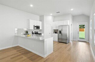 808 Pne Bch Dr in Princeton, TX - Building Photo