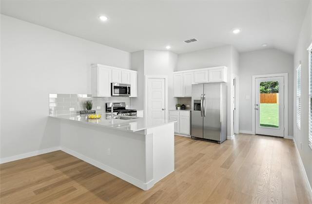 808 Pne Bch Dr in Princeton, TX - Building Photo