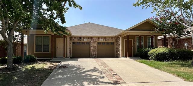 357 Armstrong Ln in Lavon, TX - Building Photo