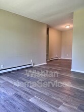 220 Charleston Blvd in Macomb, IL - Building Photo - Building Photo