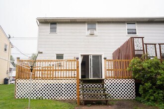 313 Cherry St in Elizabethtown, PA - Building Photo - Building Photo
