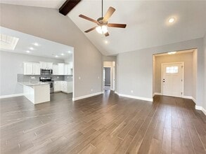360 Captain Hopkins St in Prairie Grove, AR - Building Photo - Building Photo