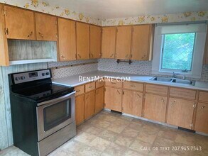 35 Bosworth St in Old Town, ME - Building Photo - Building Photo