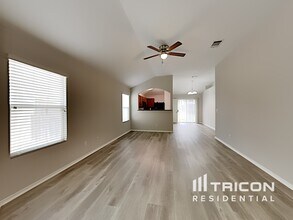 9459 Copper Mist in Converse, TX - Building Photo - Building Photo