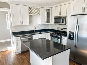 25 Bowker Pl-Unit -2 in Bridgeport, CT - Building Photo - Building Photo