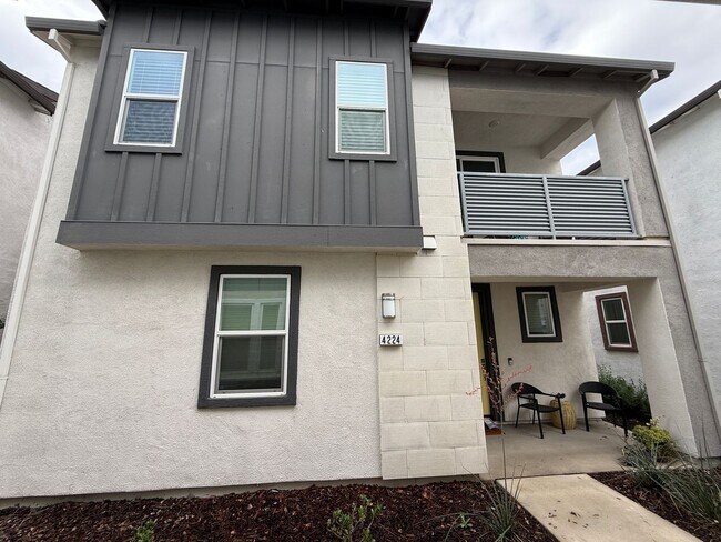 4224 Ocean Ln in Elk Grove, CA - Building Photo - Building Photo