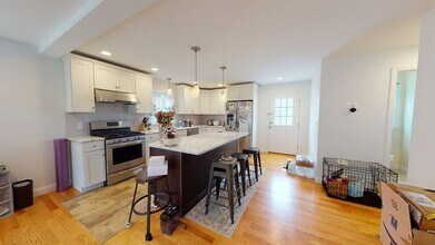 28 Woodruff Ave in Medford, MA - Building Photo - Building Photo
