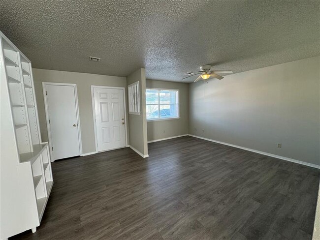 706 SW B St., Apt. B in Bentonville, AR - Building Photo - Building Photo