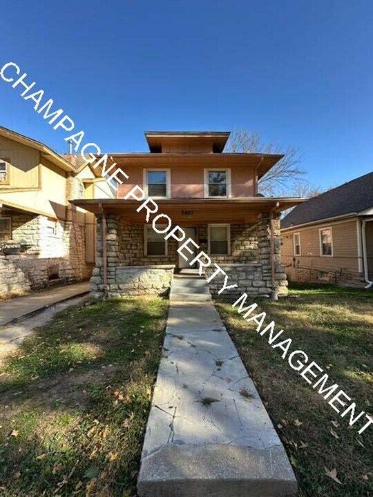 2463 Denver Ave in Kansas City, MO - Building Photo
