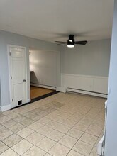 74 Railroad Ave, Unit 3 in Epping, NH - Building Photo - Building Photo