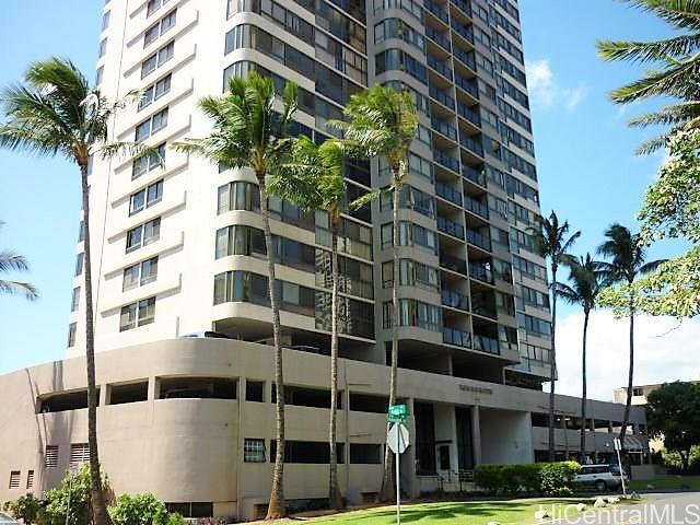 property at 2724 Kahoaloha Ln