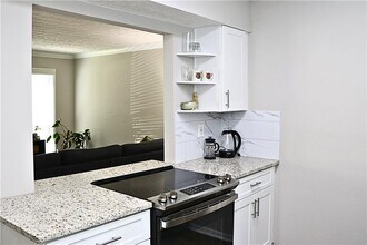 5155 Roswell Rd NE in Atlanta, GA - Building Photo - Building Photo