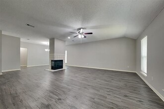 18138 Garden Manor Dr in Houston, TX - Building Photo - Building Photo