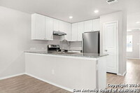 10407 Canard Crst in Converse, TX - Building Photo - Building Photo