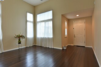 35 Belize Ct in Tracy, CA - Building Photo - Building Photo