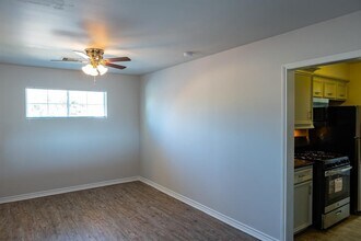 2801 Carrolton St in Houston, TX - Building Photo - Building Photo