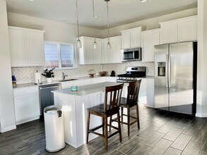 10712 Blacket Dr in Austin, TX - Building Photo - Building Photo