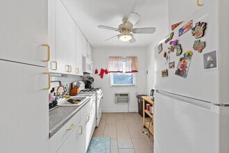26 Briarwood Rd in Jersey City, NJ - Building Photo - Building Photo
