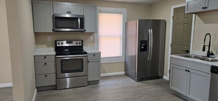 26095 Shore Main Dr in Bloxom, VA - Building Photo - Building Photo