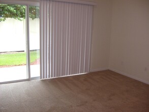 6244 High Tide Blvd in Jacksonville, FL - Building Photo - Building Photo