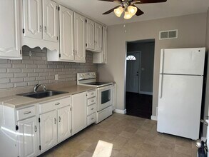 3827 Keota Ave in Davenport, IA - Building Photo - Building Photo