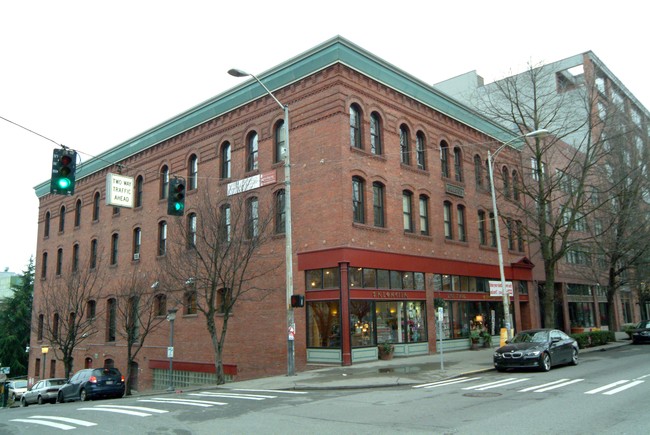 The Oregon Apartments in Seattle, WA - Building Photo - Building Photo