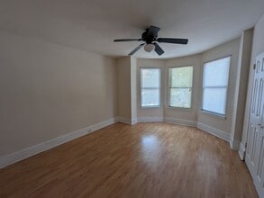5735 Chestnut St in Philadelphia, PA - Building Photo - Building Photo