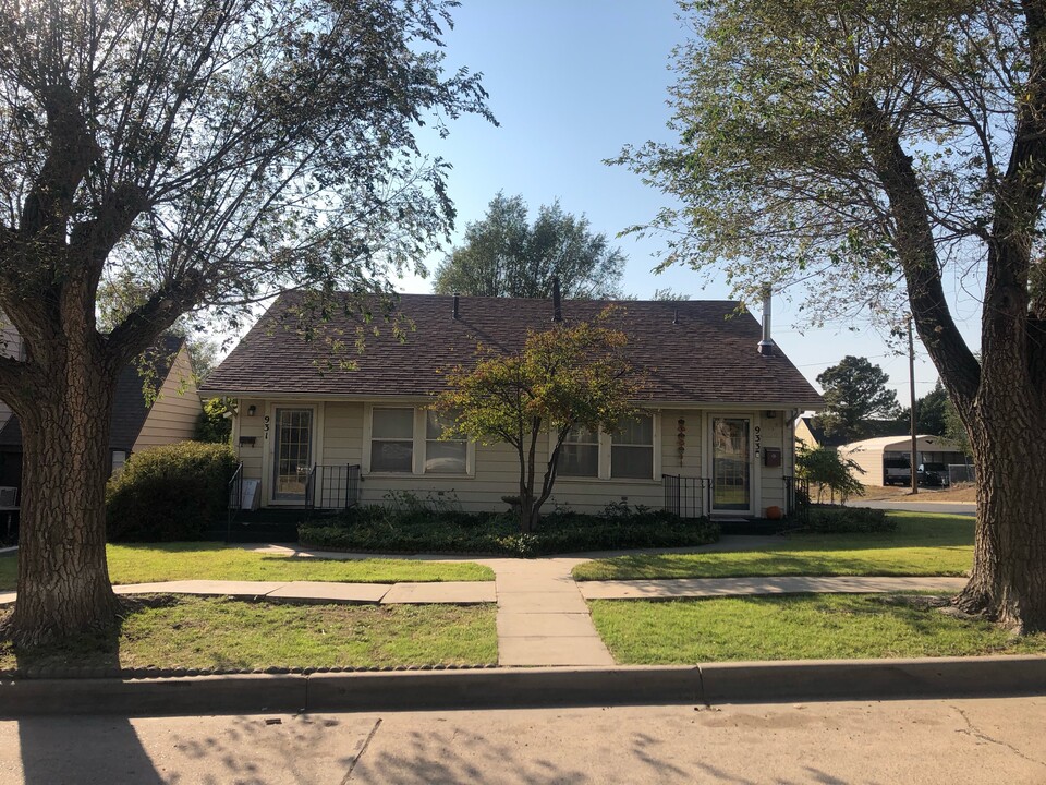 931 N Mary-Ellen St in Pampa, TX - Building Photo