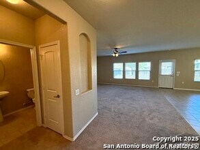 6015 Cielo Ranch in San Antonio, TX - Building Photo - Building Photo