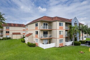 Villa Rustica in Hialeah, FL - Building Photo