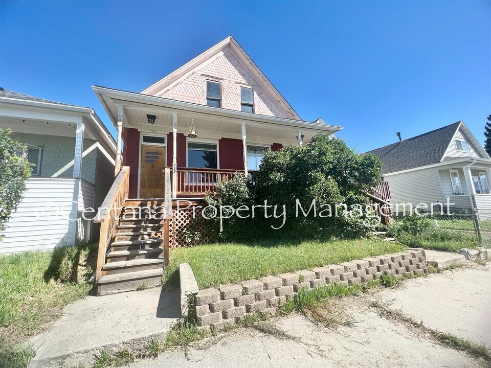 731-733 Zarelda St in Butte, MT - Building Photo
