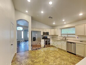 28418 N 25th Ave in Phoenix, AZ - Building Photo - Building Photo