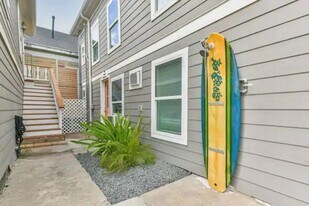 1701 17th St in Galveston, TX - Building Photo