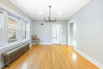 2230 N Mulligan Ave in Chicago, IL - Building Photo - Building Photo