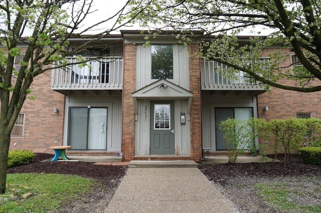property at 35431 Hickory Woods Dr