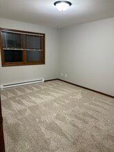 805 Meadowview Ln in Lodi, WI - Foto de edificio - Building Photo