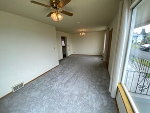 1308 Beacon Way S in Renton, WA - Building Photo - Building Photo