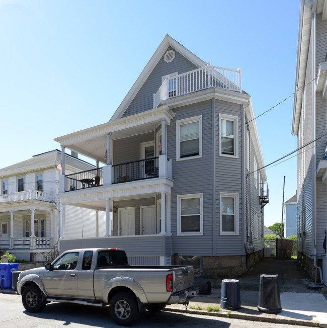 80-82 Nye St in New Bedford, MA - Building Photo - Building Photo