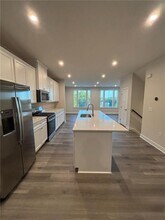 819 Woods Chapel Rd in Sugar Hill, GA - Building Photo - Building Photo