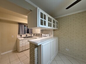 3000 W Illinois Ave in Midland, TX - Building Photo - Building Photo