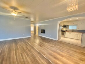 4402 57th St in Lubbock, TX - Foto de edificio - Building Photo