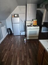 10113 Parkgate Ave in Cleveland, OH - Foto de edificio - Building Photo