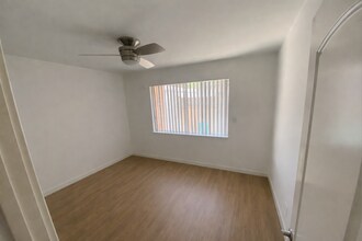 130 E Alta Green in Port Hueneme, CA - Building Photo - Building Photo